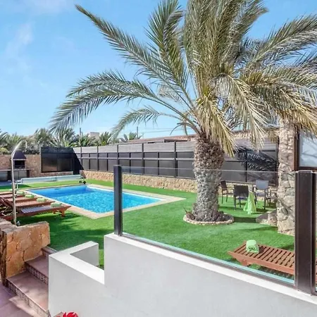 Cobas Con Piscina Y Privada Villa