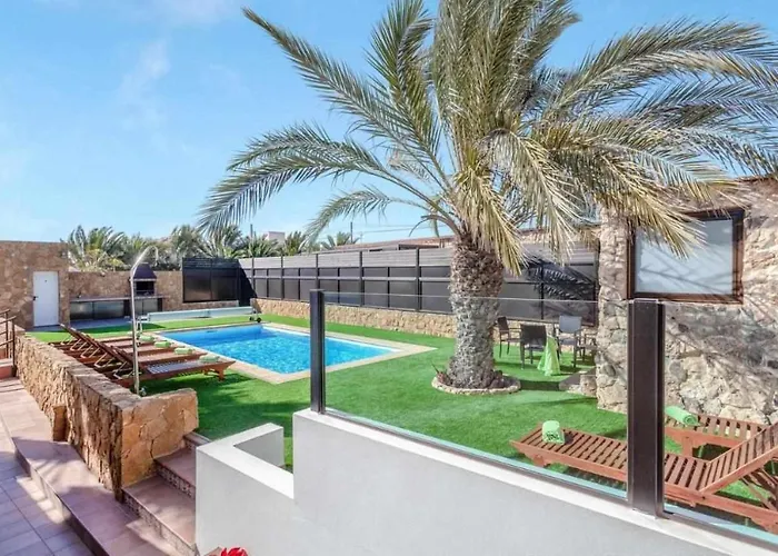 Cobas Con Piscina Y Privada Villa