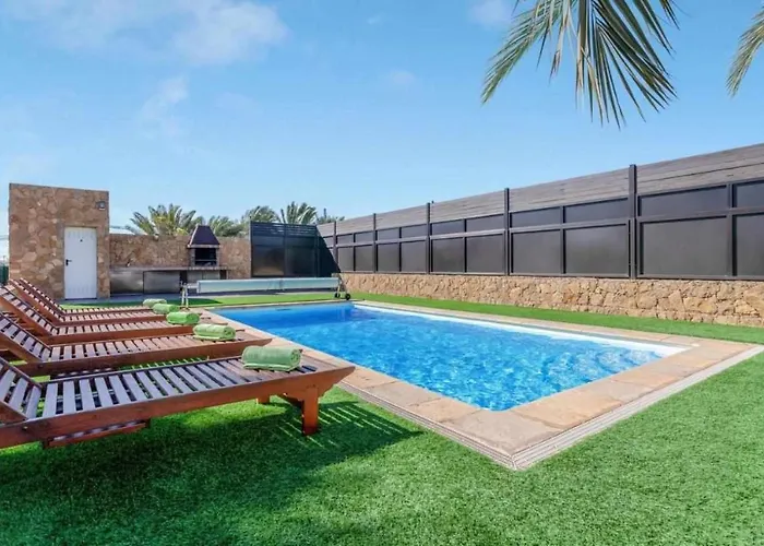 Villa Cobas Con Piscina Y Privada *
