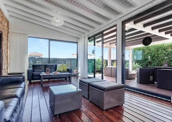 Villa Cobas Con Piscina Y Privada